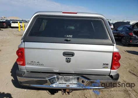 2007 Dodge Dakota Quad z USA, uszkodzony, nr VIN 1D7HW28PX7S261686